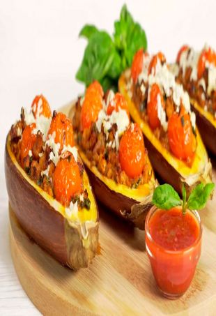 Сочный восточный колорит: баклажаны, фаршированные курицей и овощами