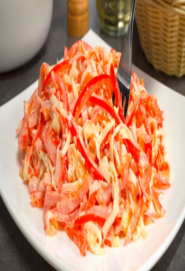 экспресс-салат Красное море с крабовыми палочками