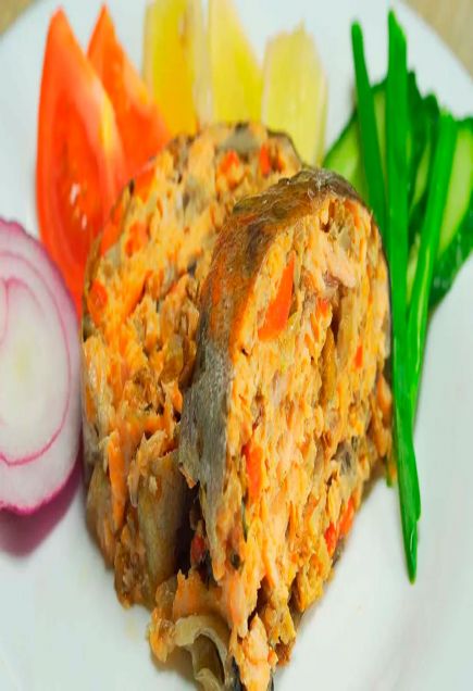 фаршированная форель, запеченная с грибами и сладким перцем