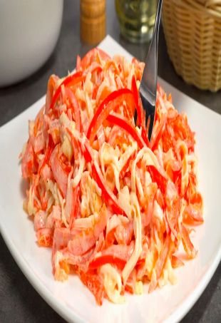 экспресс-салат Красное море с крабовыми палочками