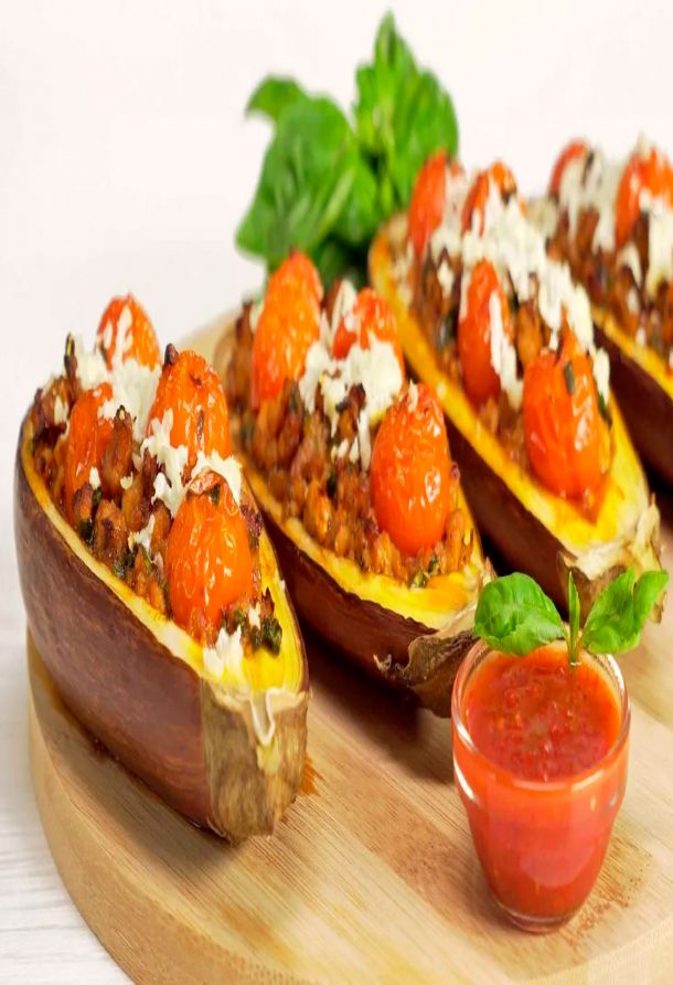 Сочный восточный колорит: баклажаны, фаршированные курицей и овощами